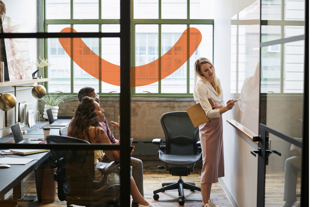Adobestock 188212670 Orange Main. Explication du calcul du taux de roulement du personnel.